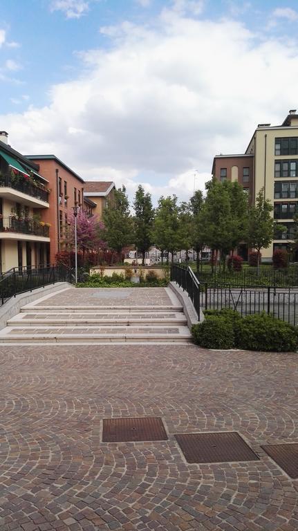 Mila Apartments Navigli Milan Bagian luar foto