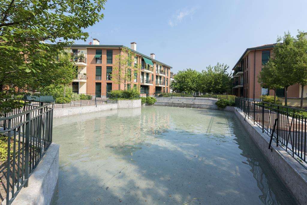 Mila Apartments Navigli Milan Bagian luar foto